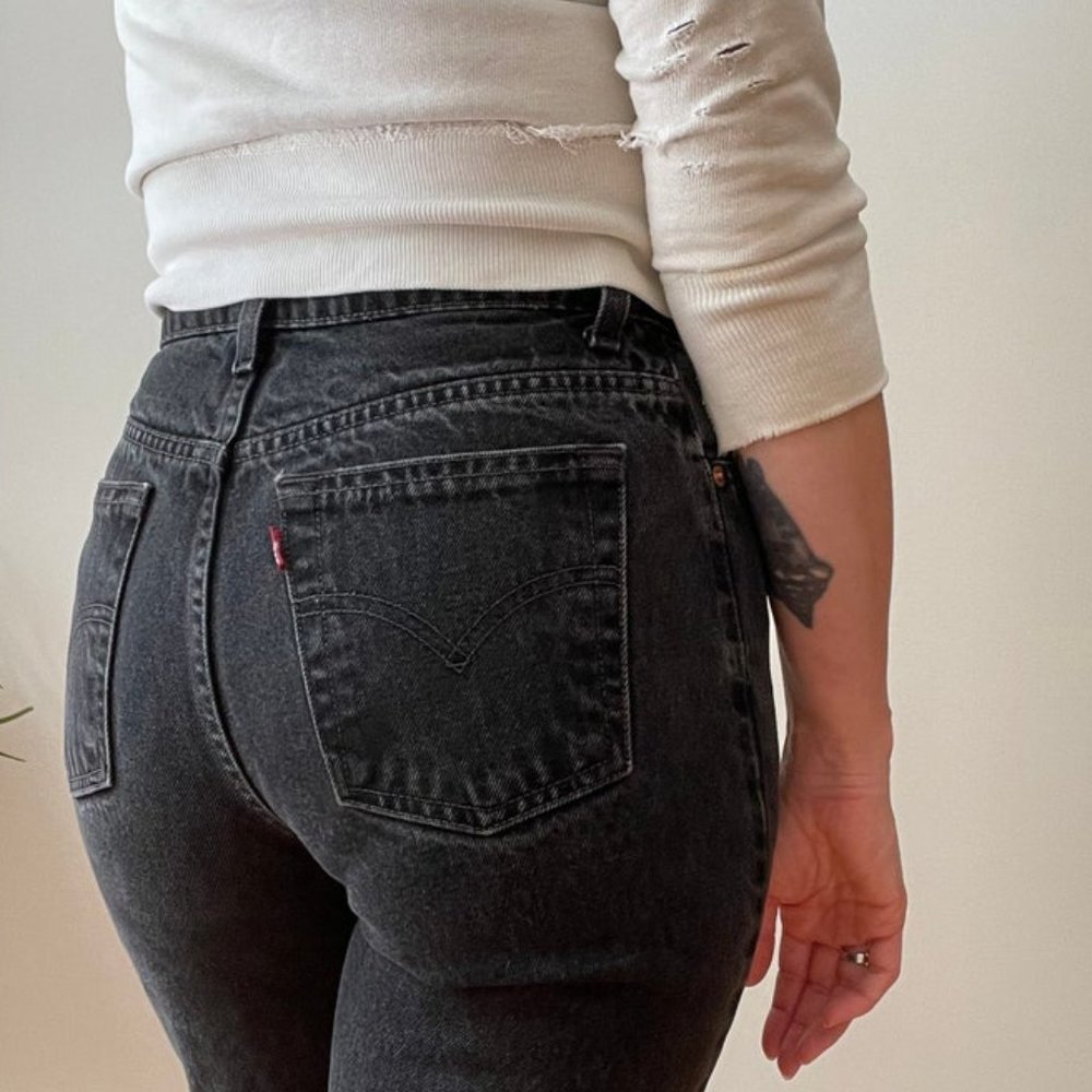 Vintage Levi's black 505 size 27